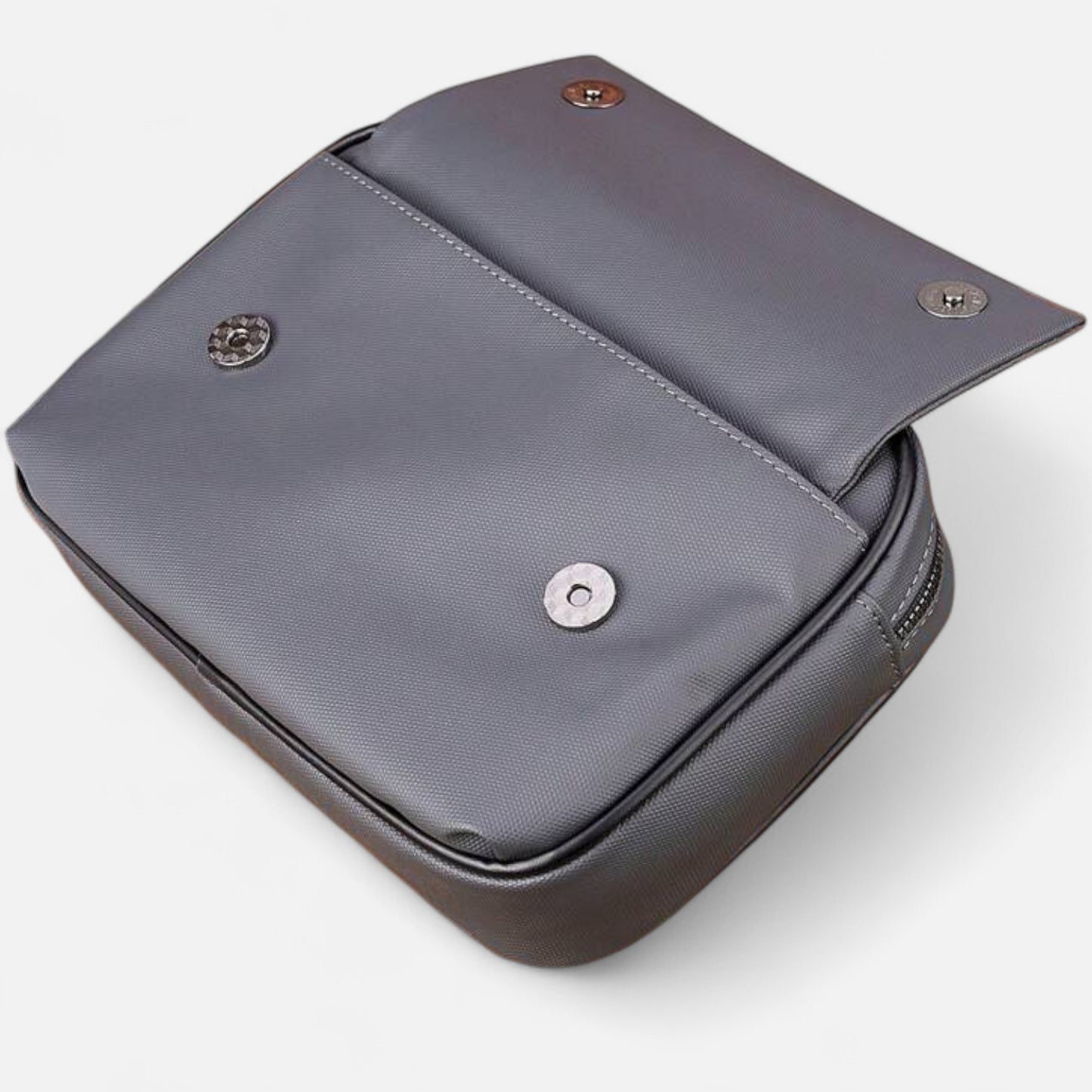 Valcien | Men's Vintage Clutch Wristlet Bag – Classic Form, Modern Function