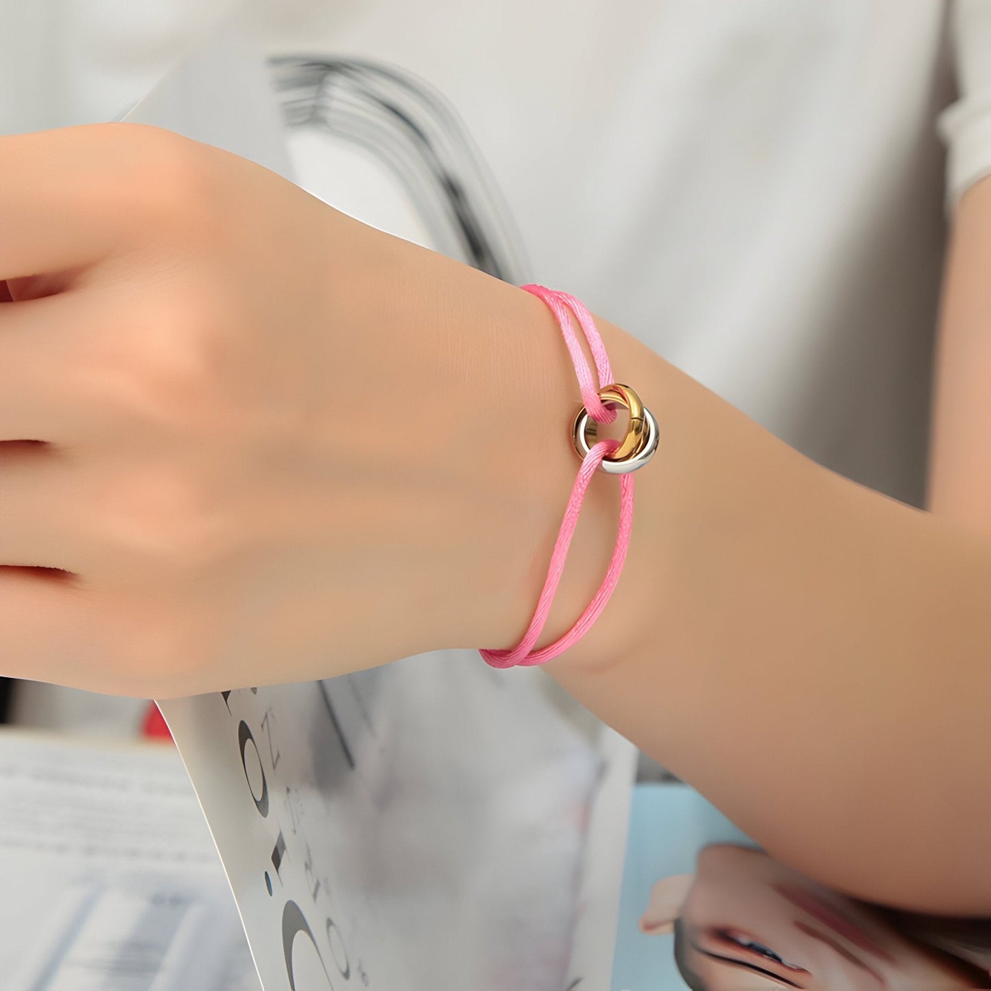 Valcien | Classic Cord Bracelet With Interlaced Circles