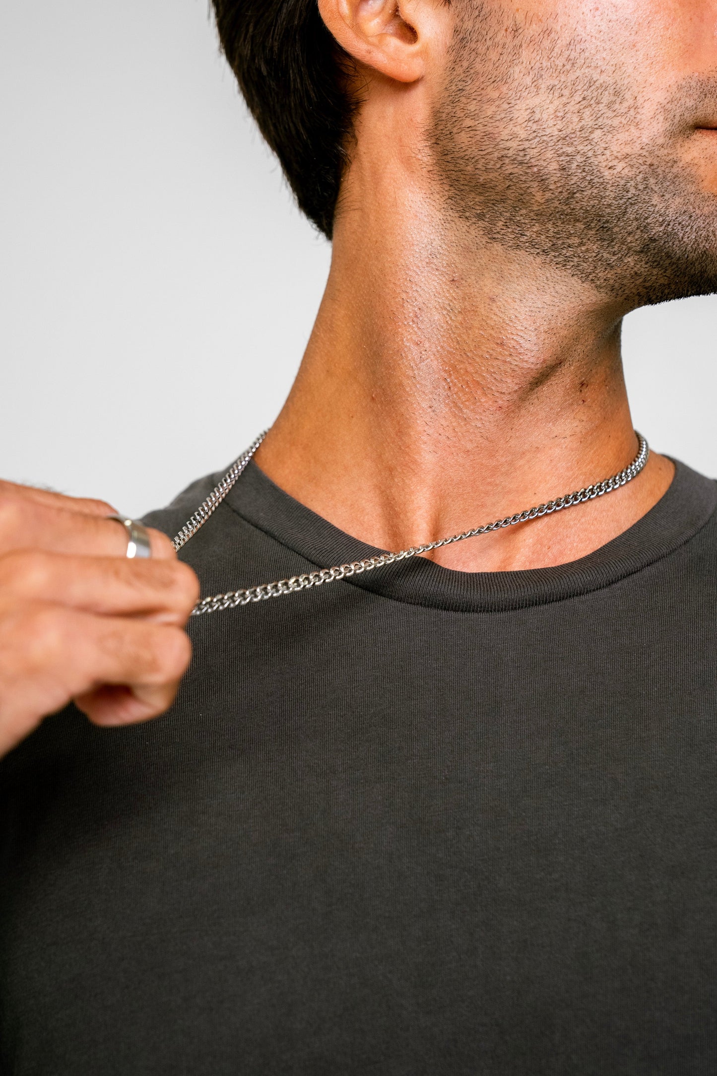 CUBAN 5MM CHAIN NECKLACE - WHITE GOLD