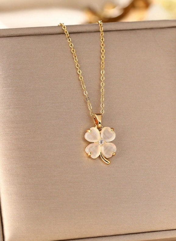Valcien | Elegant Minimalist Four-Leaf Clover Necklace – Stainless Steel Pendant for Men & Women, Holiday Gift
