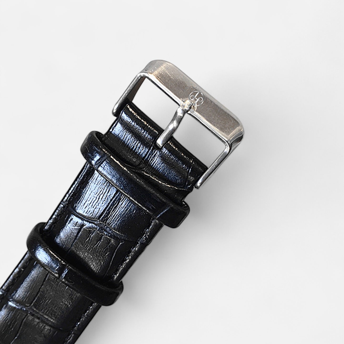 Valcien | Unisex Leather Strap Watch – Timeless Luxury, Everyday Precision