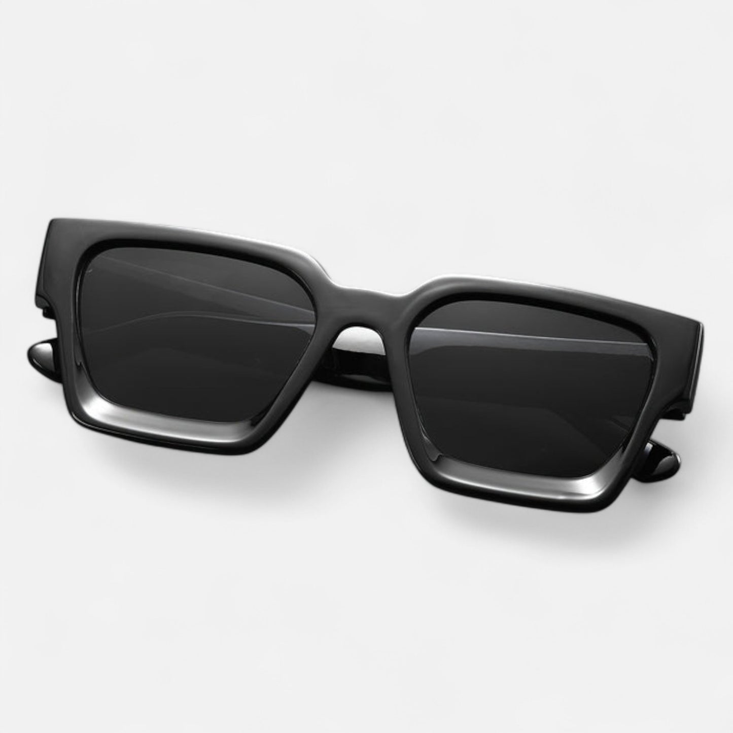 Valcien | Unisex Aero Performance Sunglasses – Streamlined Fit, Precision Vision