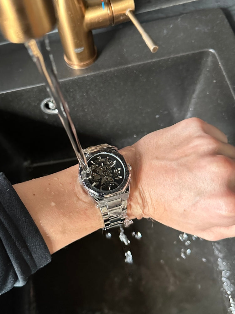 Decarba Men’s Luxury Watch – Classic Stainless Steel Chronograph Timepiece